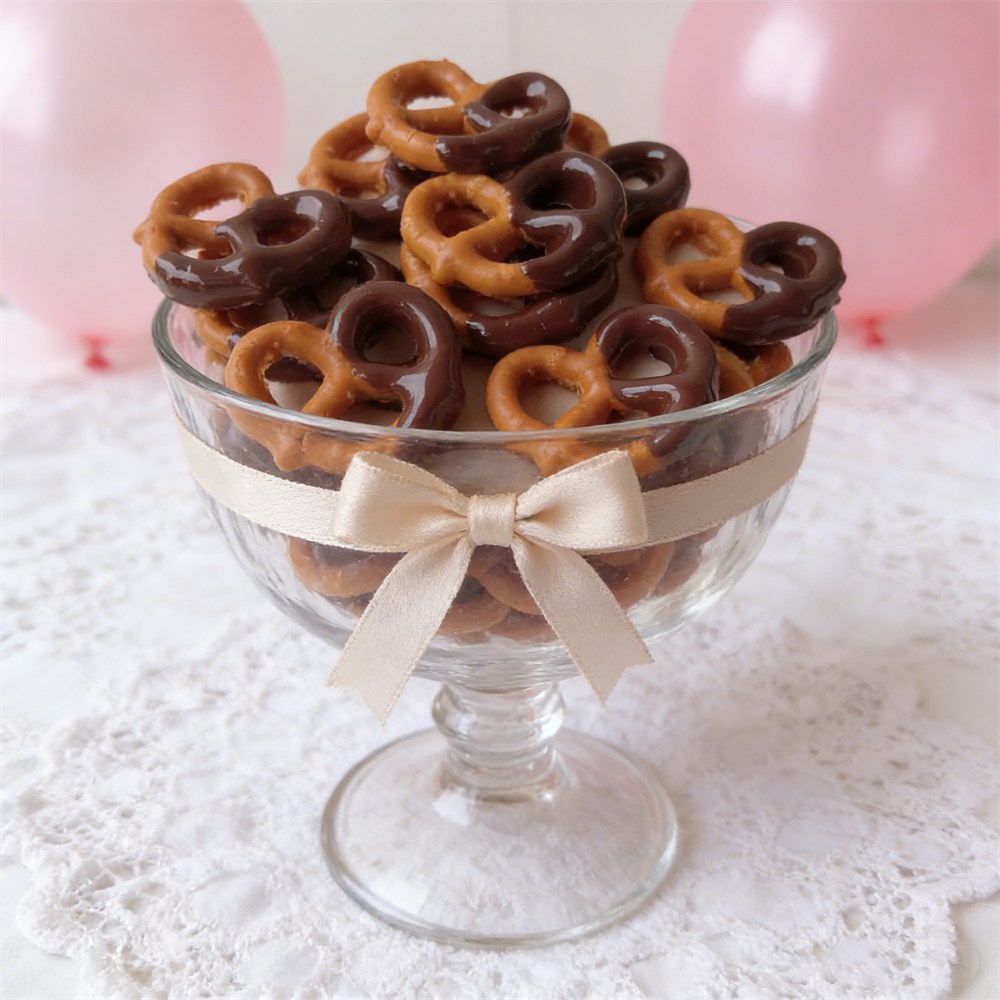 Dark Chocolate Pretzels Food M - Photography Desk recension och pris